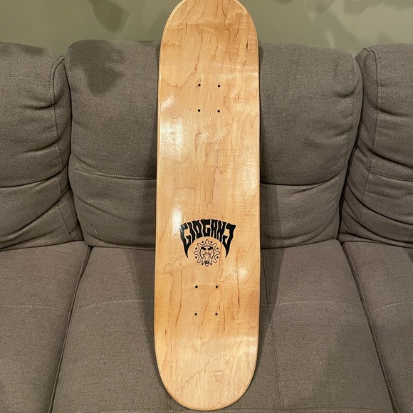 Deadstock Vintage Chief Keef Glo Gang Skateboard - Picture 4 of 7